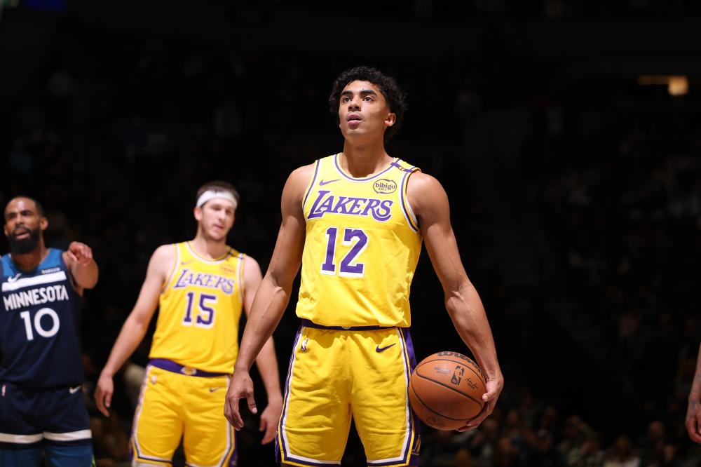 疑是每个中 疑是每个中