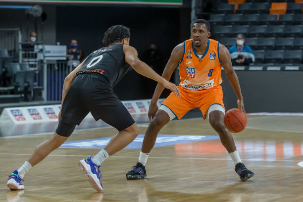 足球场上的 足球场上的