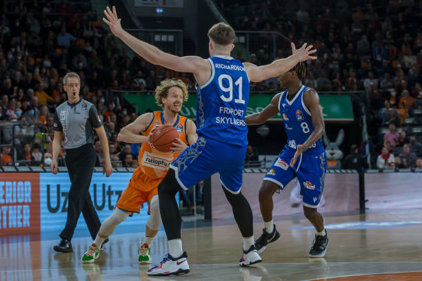 线找到接球 线找到接球